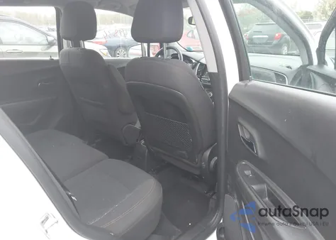 2018 Chevrolet Trax Ls z USA, uszkodzony, nr VIN KL7CJNSB0JB580567